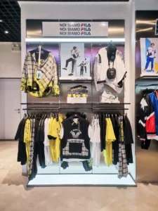 品牌零售门店灯箱与光板照明项目